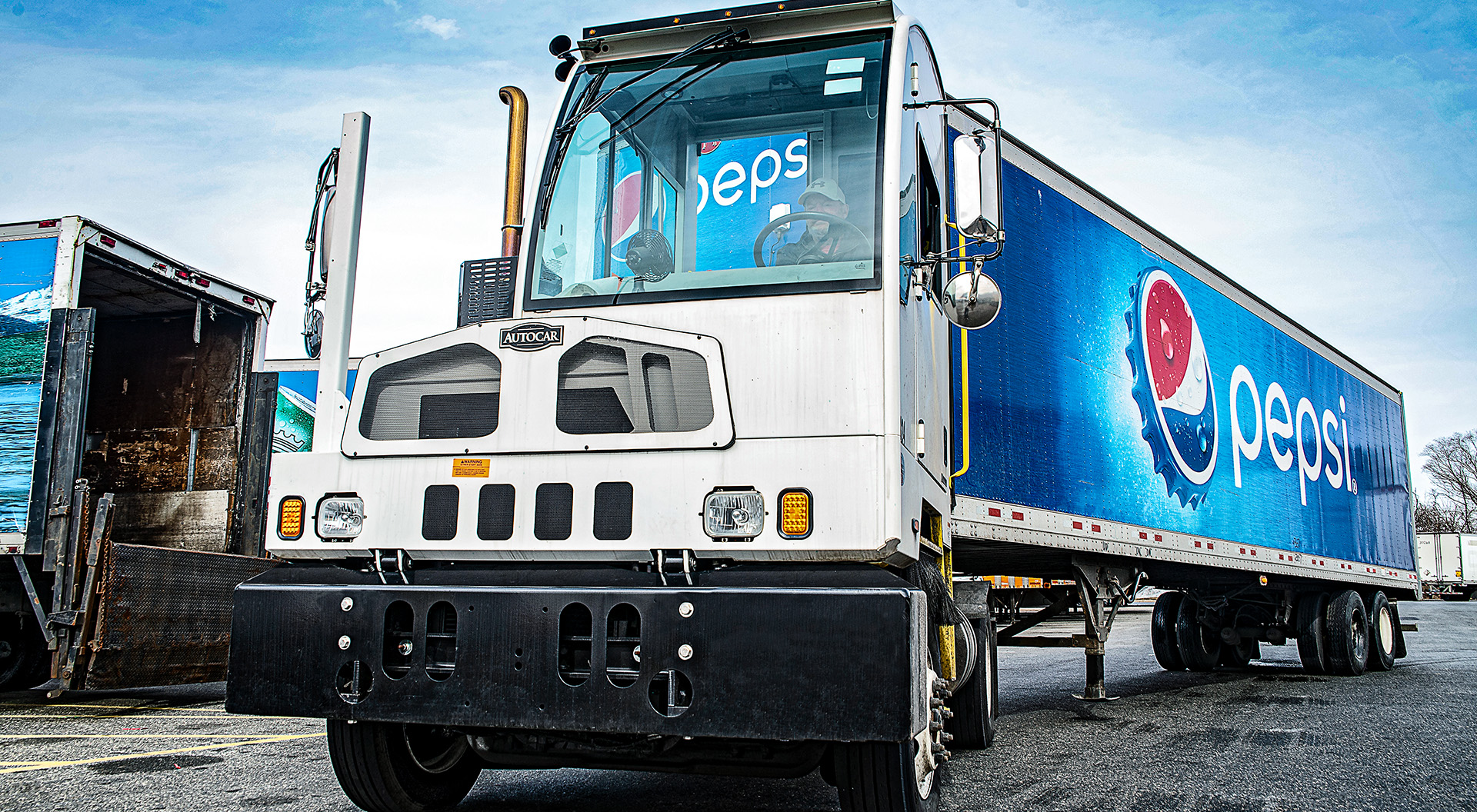 Autocar Terminal Tractor @ PepsiCo Pennshauken